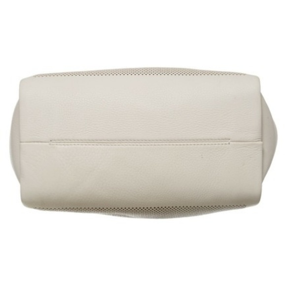 VINCE CAMUTO LEATHER TOTE - Picture 7 of 8